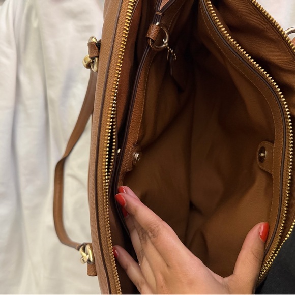 Coach Tan Leather Shoulder Bag - Picture 8 of 11
